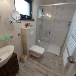 Tri Grose Vlasky Bešeňová