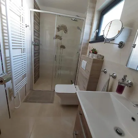 Tri Grose Vlasky Шале