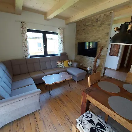 Tri Grose Vlasky Шале