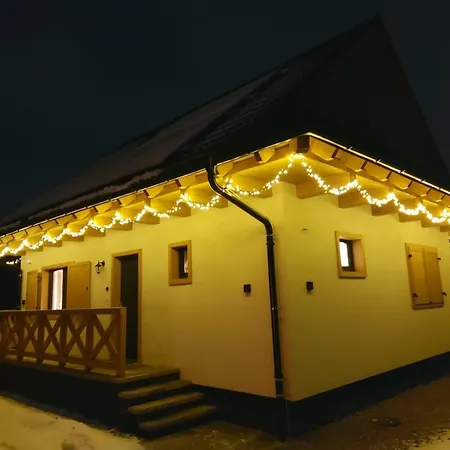 Tri Grose Vlasky Chalet