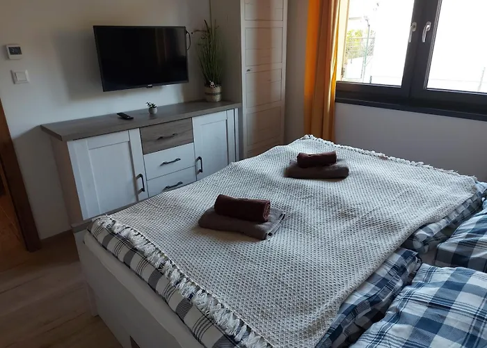 Tri Grose Vlasky Bešeňová